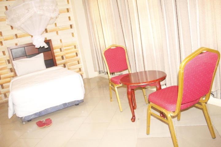 Rwizi View Hotel Mbarara Ngoại thất bức ảnh